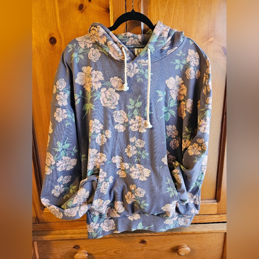 NWOT AMPERSAND Floral Gray Hoodie SIZE XXXL